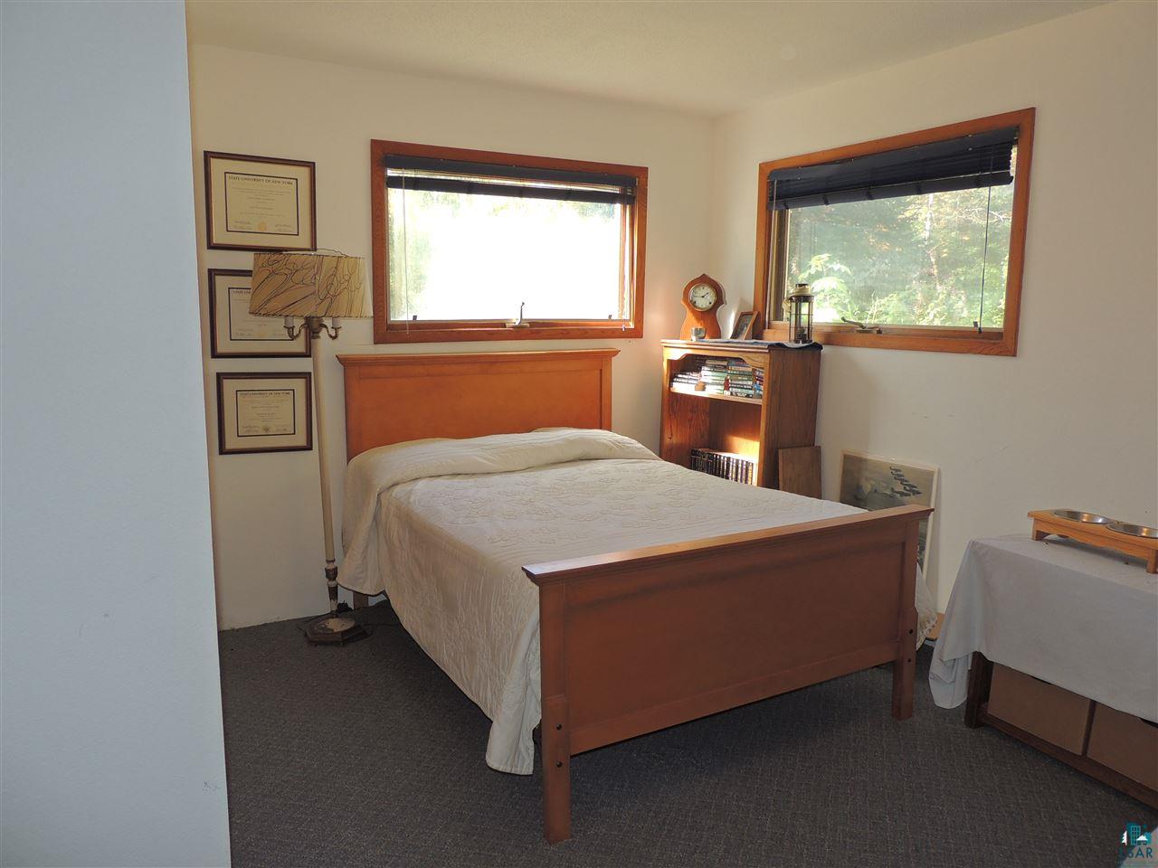 16 Devil Point Road Grand Marais, MN 55604 - Photo 8 of 24 Main floor bedroom
