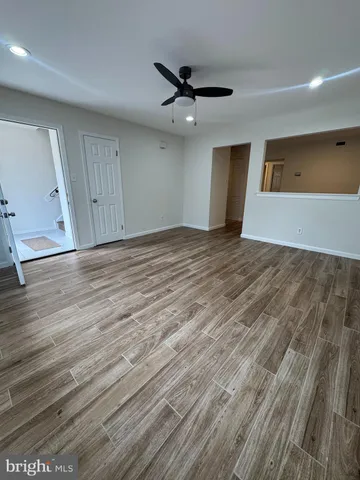 $2,000 | 1023 Oakwood Drive, Unit 1, Huntingdon Valley, PA 19006