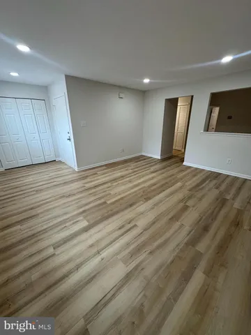 $2,000 | 1023 Oakwood Drive, Unit 1, Huntingdon Valley, PA 19006