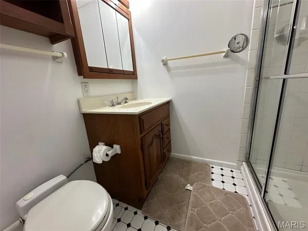 $247,900 | 801 Stamper Lane, Godfrey, IL 62035
