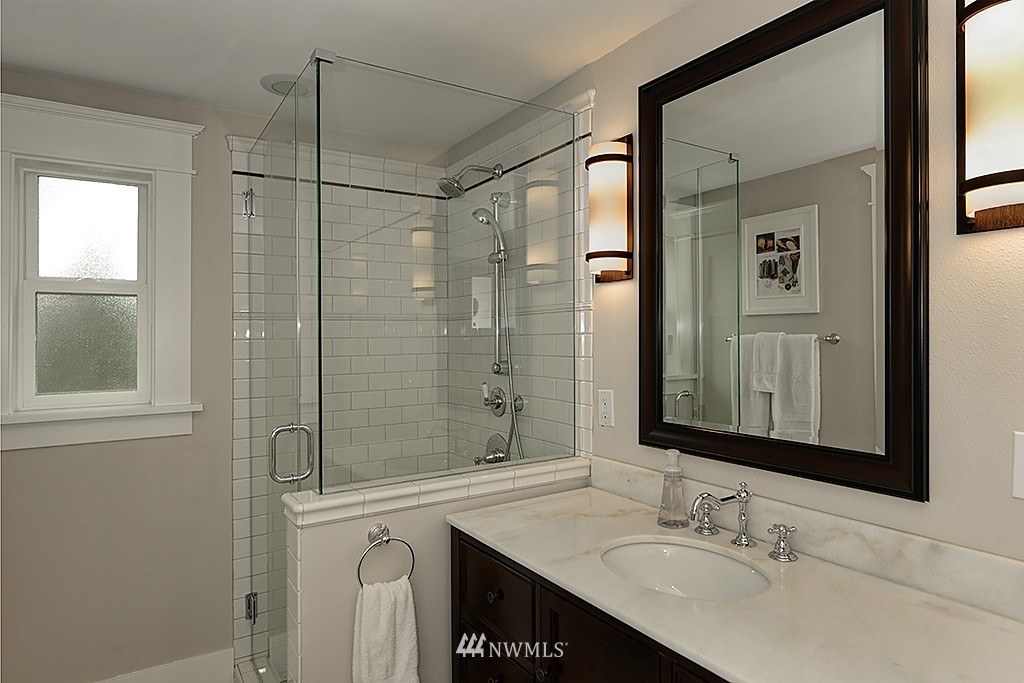 1621 North 53rd Street Seattle, WA 98103 - Photo 15 of 23 Gallery Image 15