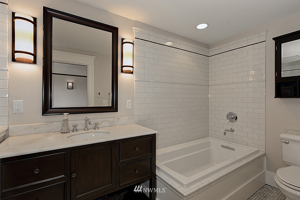 1621 North 53rd Street Seattle, WA 98103 - Photo 16 of 23 Gallery Image 16