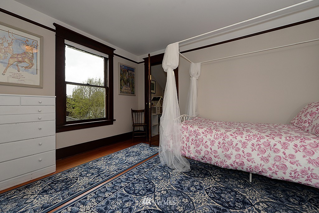 1621 North 53rd Street Seattle, WA 98103 - Photo 18 of 23 Gallery Image 18