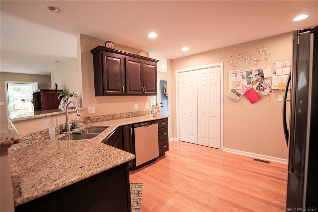 48 Parrot Road Candler, NC 28715 - Photo 12 of 36 Gallery Image 12