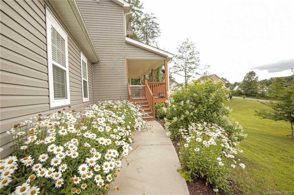48 Parrot Road Candler, NC 28715 - Photo 7 of 36 Gallery Image 7