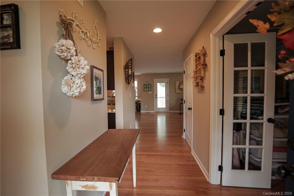 48 Parrot Road Candler, NC 28715 - Photo 10 of 36 Gallery Image 10