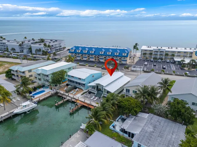 $1,600,000 | 350 East Ocean Drive, Key Colony Beach, FL 33051