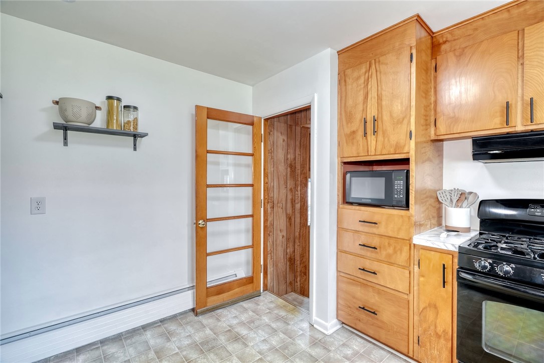 757 Klem Road Webster, NY 14580 - Photo 15 of 45 Eat-in Kitchen has Beautiful Pine Caibinetry and h