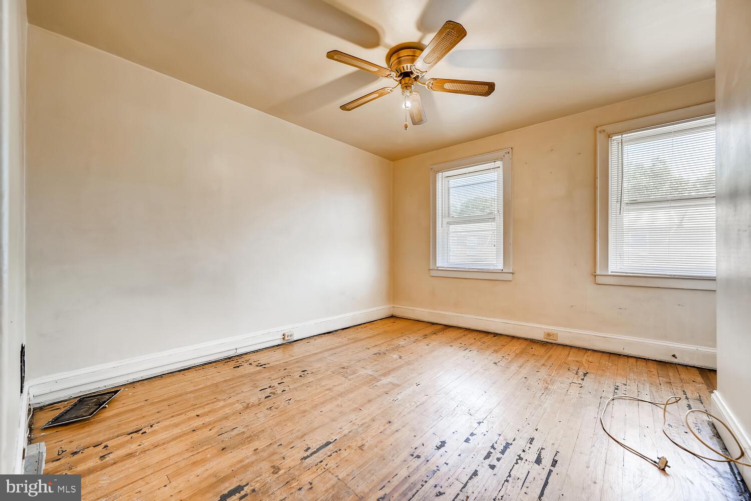 7029 Dunbar Road Dundalk, MD 21222 - Photo 14 of 28