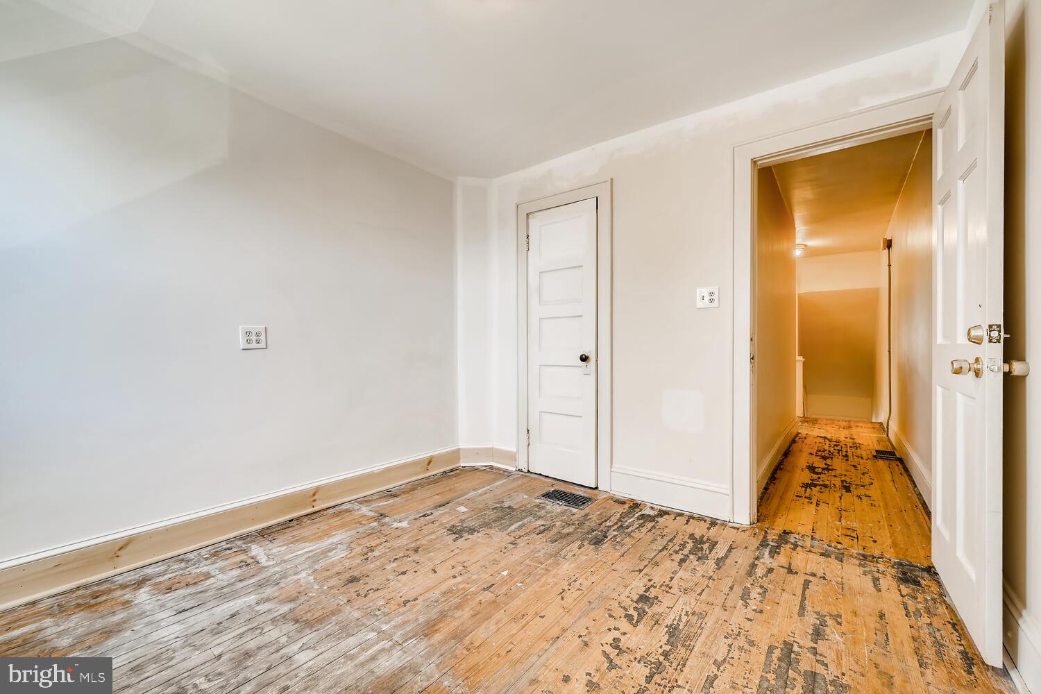 7029 Dunbar Road Dundalk, MD 21222 - Photo 18 of 28
