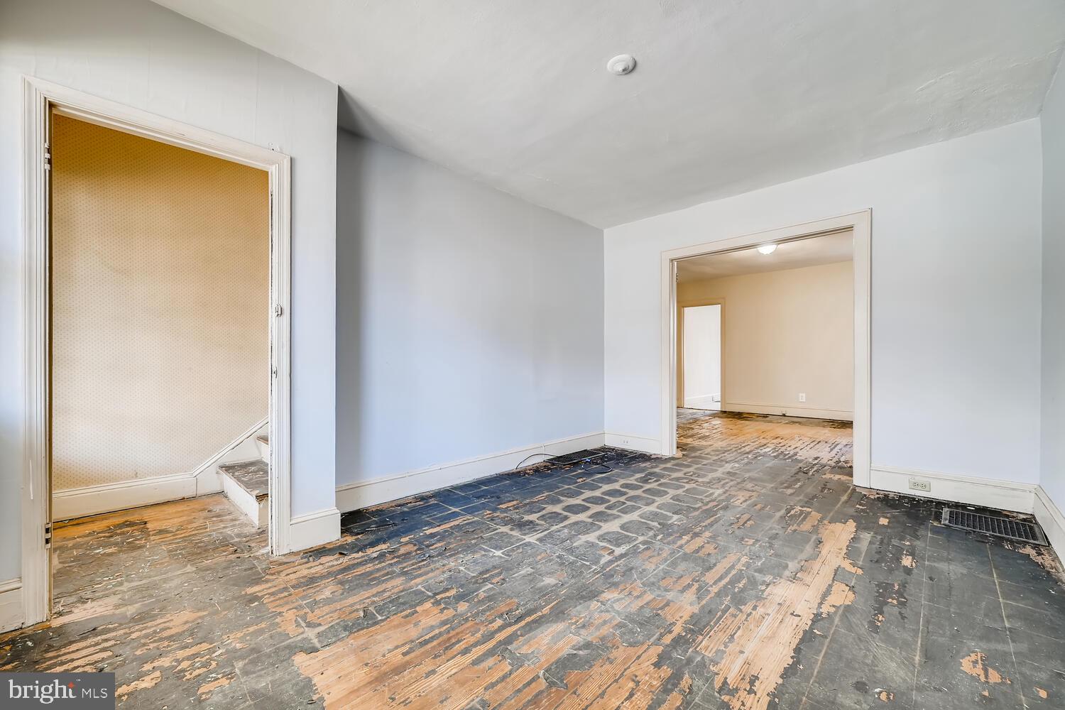 7029 Dunbar Road Dundalk, MD 21222 - Photo 6 of 28