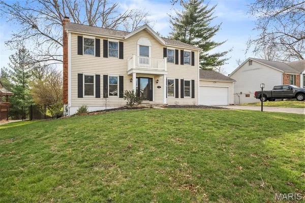 $450,000 | 120 Hunters Pointe Drive, St. Charles, MO 63304