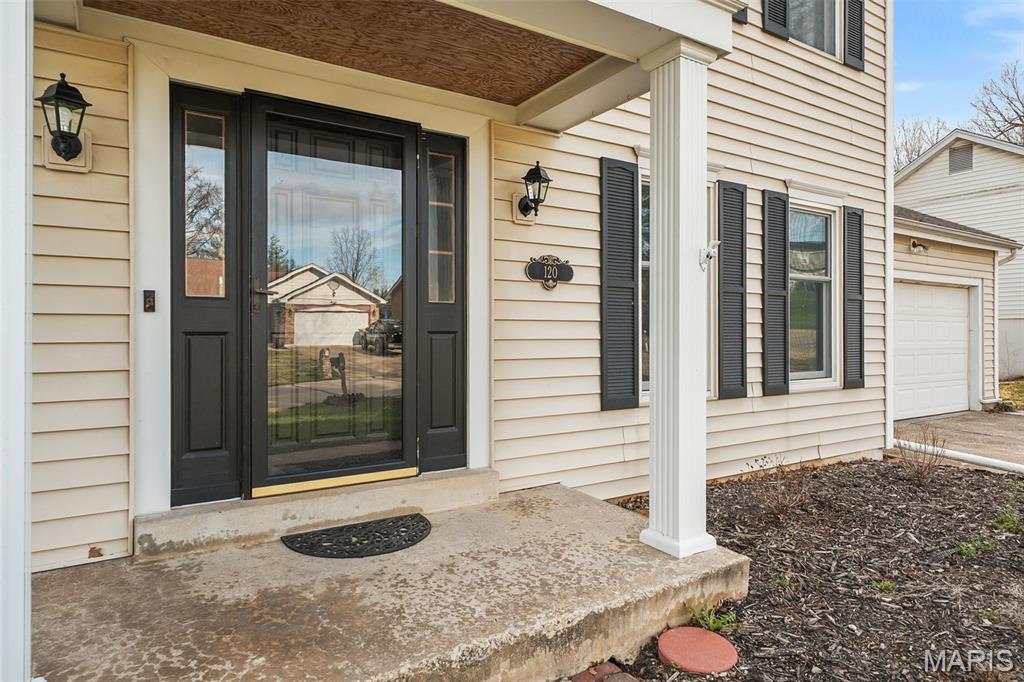 120 Hunters Pointe Drive St. Charles, MO 63304 - Photo 4 of 53