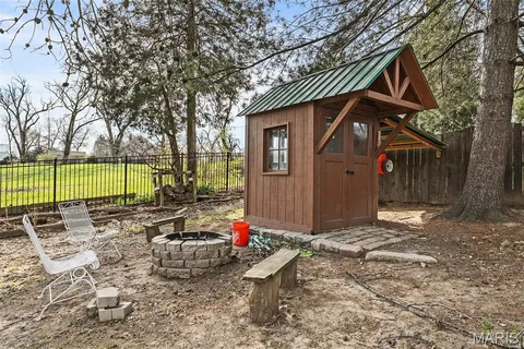 $450,000 | 120 Hunters Pointe Drive, St. Charles, MO 63304