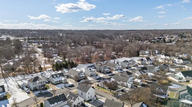 $334,900 | 300 Wyndhurst Drive, Lynchburg, VA 24502