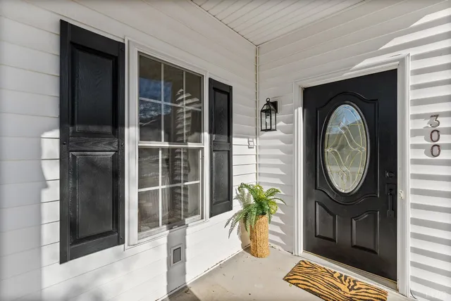 $334,900 | 300 Wyndhurst Drive, Lynchburg, VA 24502