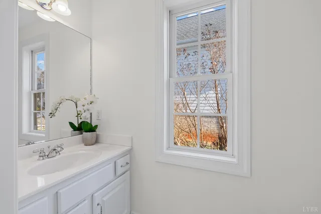 $334,900 | 300 Wyndhurst Drive, Lynchburg, VA 24502