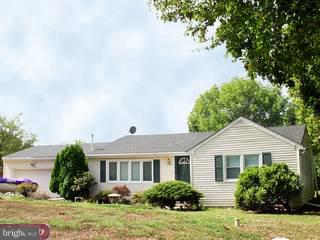 4215 Crosswicks Hamilton Square Road Hamilton, NJ 08691 - Photo 1 of 6
