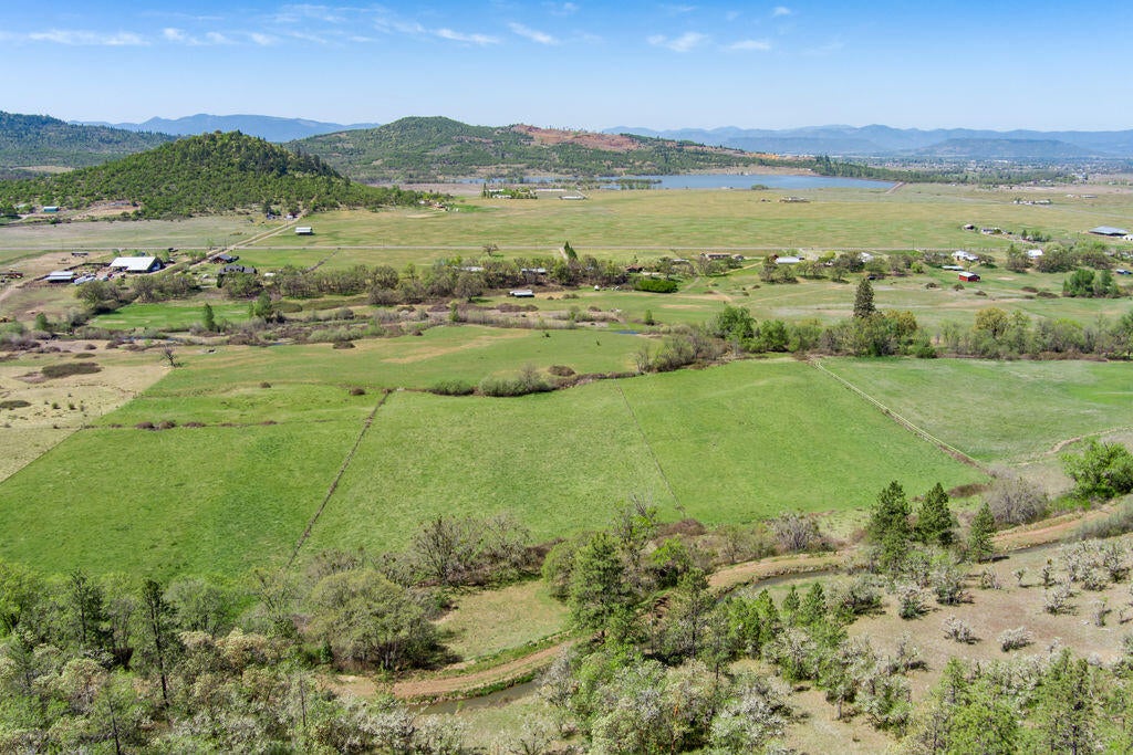 3137 East Antelope Road Eagle Point, OR 97524 - Photo 52 of 66 EA(11)