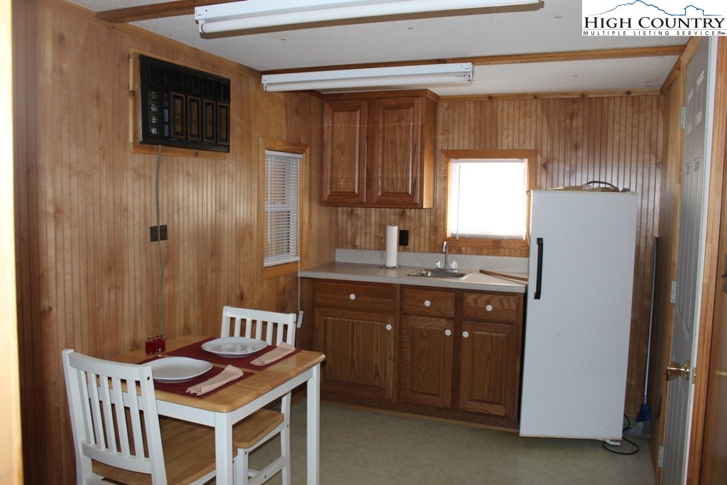 6391 Garvey Bridge Road Crumpler, NC 28617 - Photo 22 of 31 Gallery Image 22