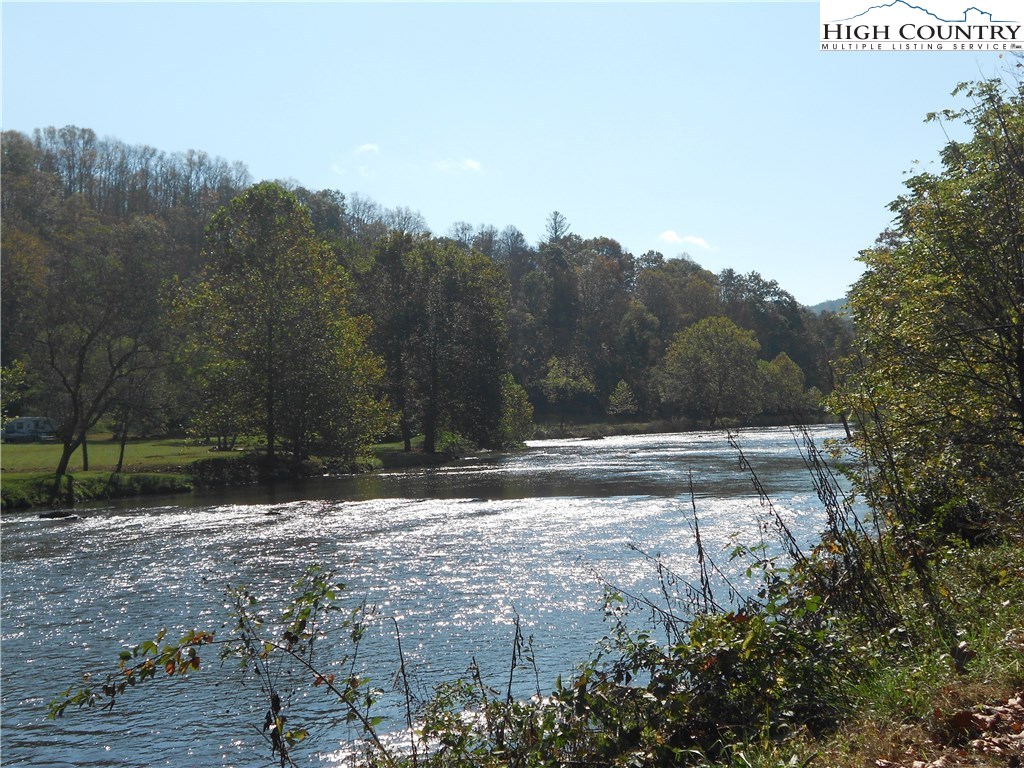 6391 Garvey Bridge Road Crumpler, NC 28617 - Photo 24 of 31 Gallery Image 24