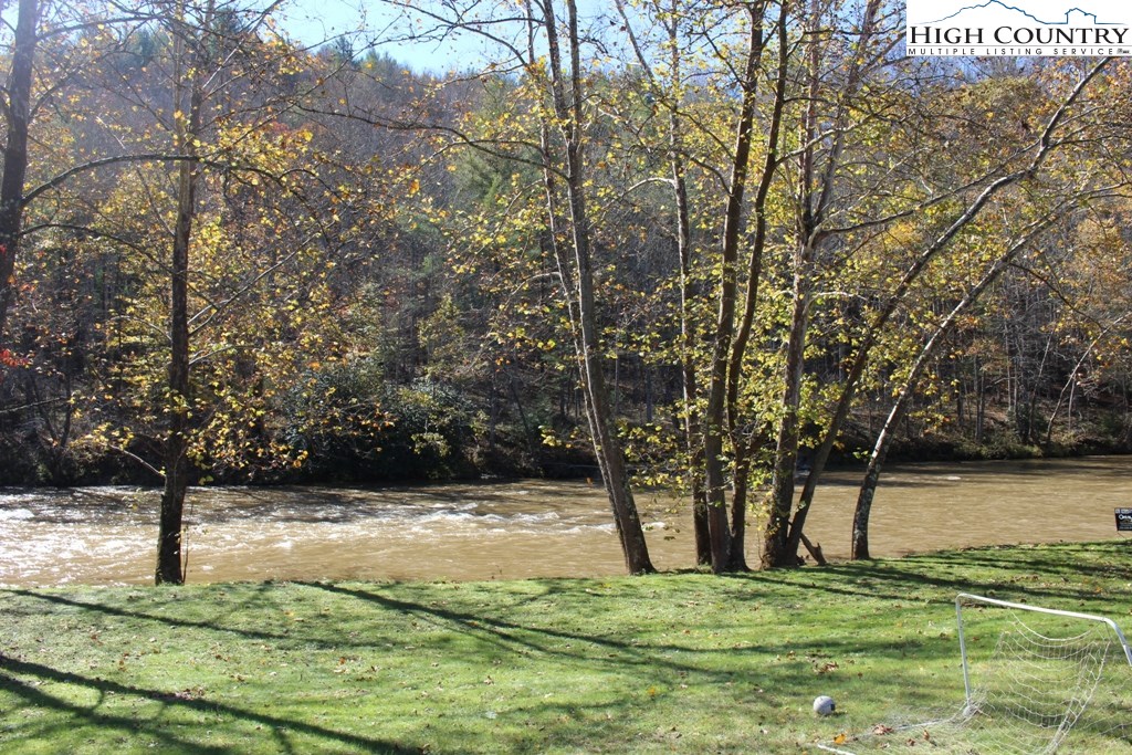 6391 Garvey Bridge Road Crumpler, NC 28617 - Photo 26 of 31 Gallery Image 26