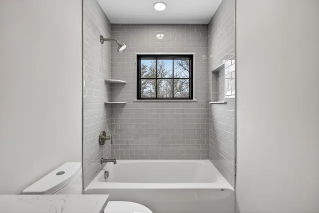 $999,000 | 958 East Woodstock Road, Woodstock, VT 05091