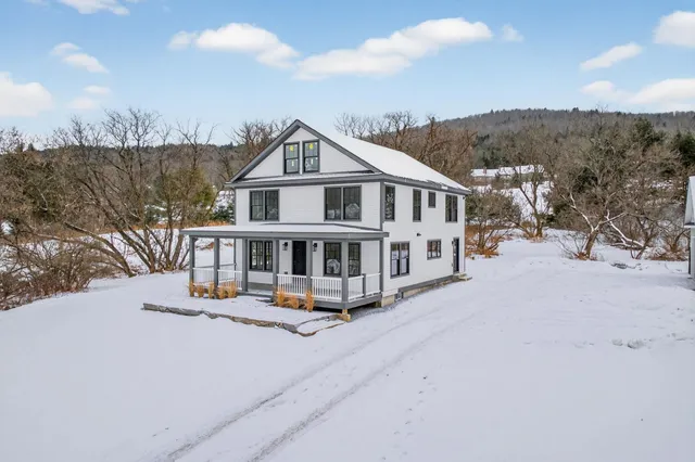 $999,000 | 958 East Woodstock Road, Woodstock, VT 05091