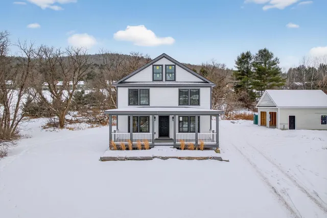 $999,000 | 958 East Woodstock Road, Woodstock, VT 05091
