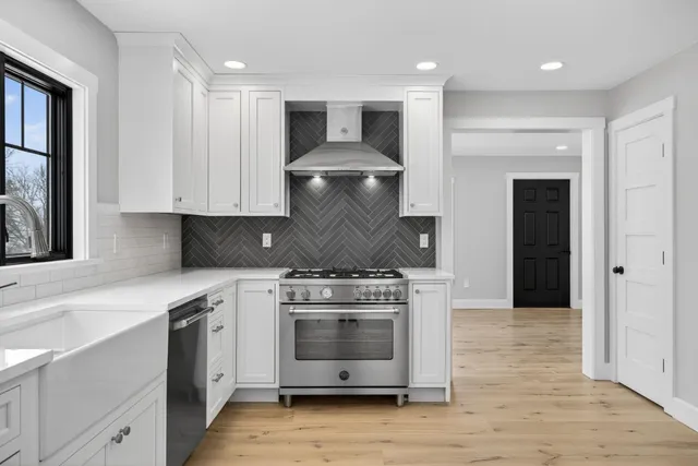 $999,000 | 958 East Woodstock Road, Woodstock, VT 05091