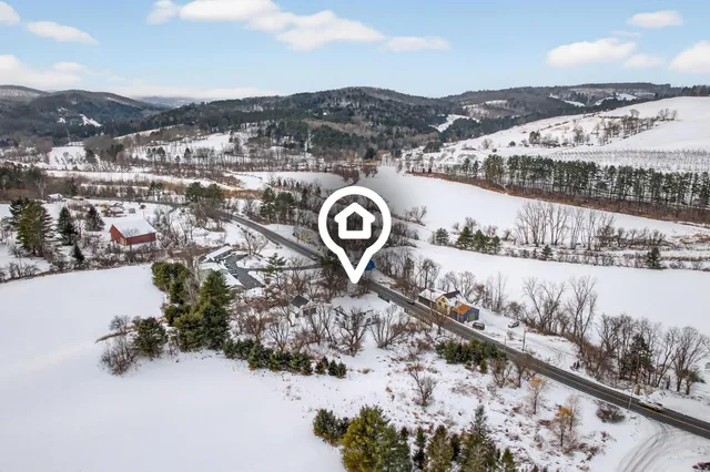 $999,000 | 958 East Woodstock Road, Woodstock, VT 05091