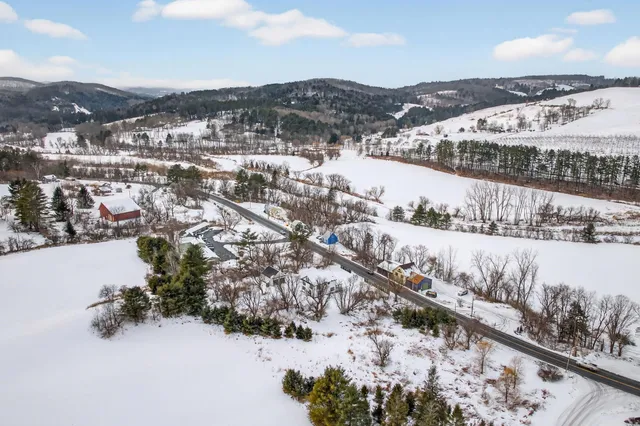 $999,000 | 958 East Woodstock Road, Woodstock, VT 05091