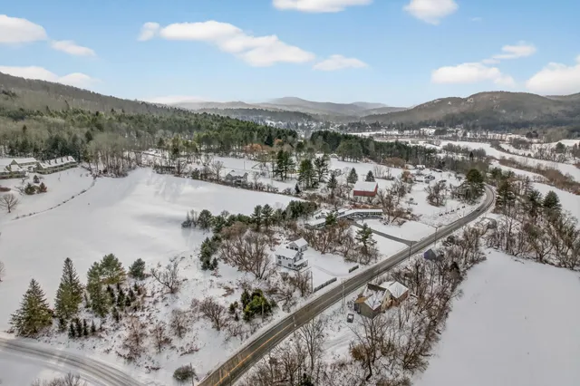 $999,000 | 958 East Woodstock Road, Woodstock, VT 05091