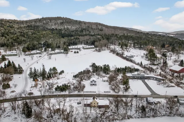 $999,000 | 958 East Woodstock Road, Woodstock, VT 05091