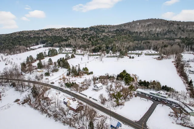 $999,000 | 958 East Woodstock Road, Woodstock, VT 05091