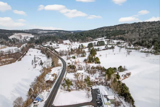 $999,000 | 958 East Woodstock Road, Woodstock, VT 05091