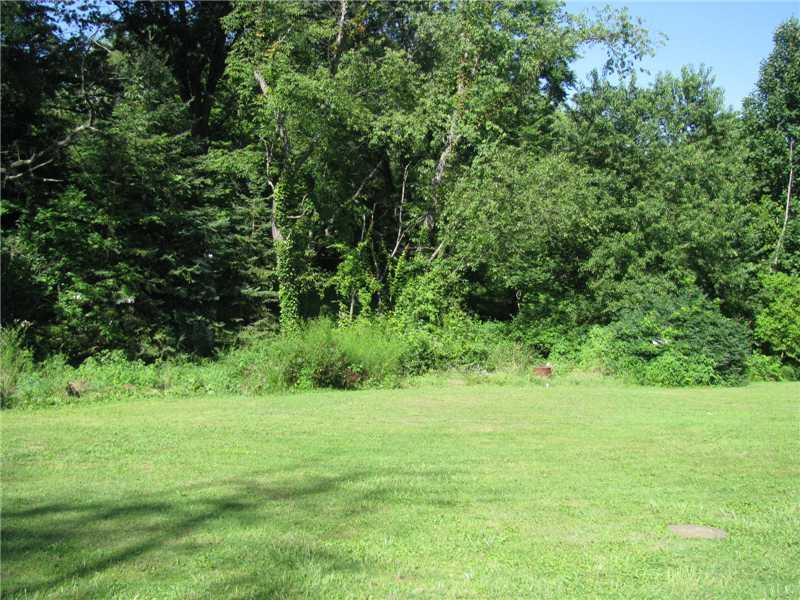 2271 Winner Road Hermitage, PA 16148 - Photo 12 of 12 Yard/Garden.