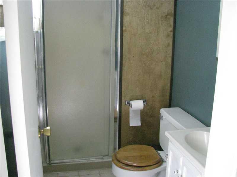 2271 Winner Road Hermitage, PA 16148 - Photo 8 of 12 Full Bath.