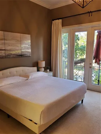 $5,800 | 4907 Bayshore Boulevard, Unit 102, Tampa, FL 33611