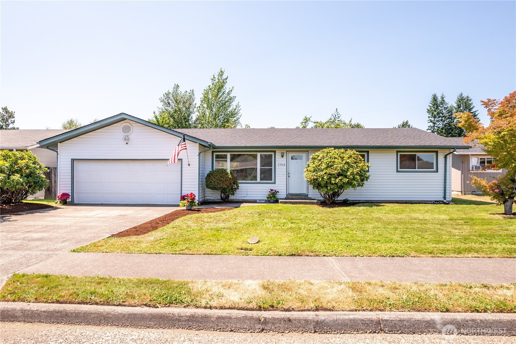 1703 33rd Avenue Longview, WA 98632 - Photo 1 of 30