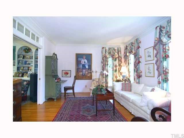 2709 Fairview Road Raleigh, NC 27608 - Photo 2 of 12