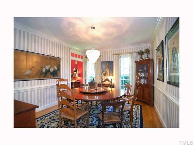 2709 Fairview Road Raleigh, NC 27608 - Photo 3 of 12