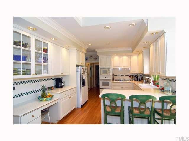 2709 Fairview Road Raleigh, NC 27608 - Photo 5 of 12