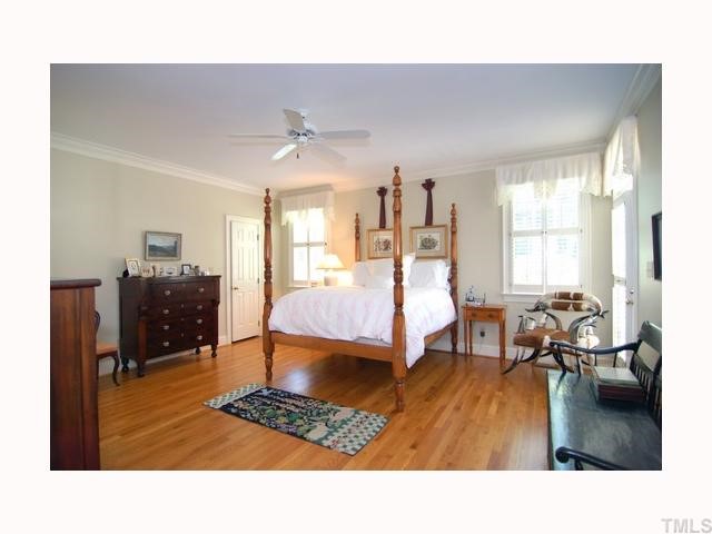 2709 Fairview Road Raleigh, NC 27608 - Photo 7 of 12
