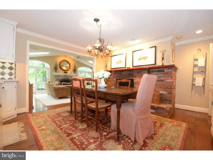 642 Mount View Road Berwyn, PA 19312 - Photo 10 of 25 a view of a dining room with furniture and chandelier