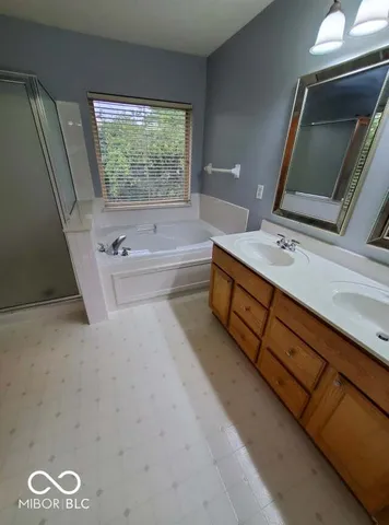 $2,100 | 10116 Hawks Lake Drive, Fishers, IN 46037