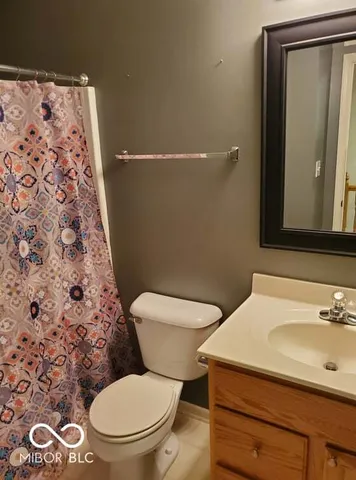 $2,100 | 10116 Hawks Lake Drive, Fishers, IN 46037