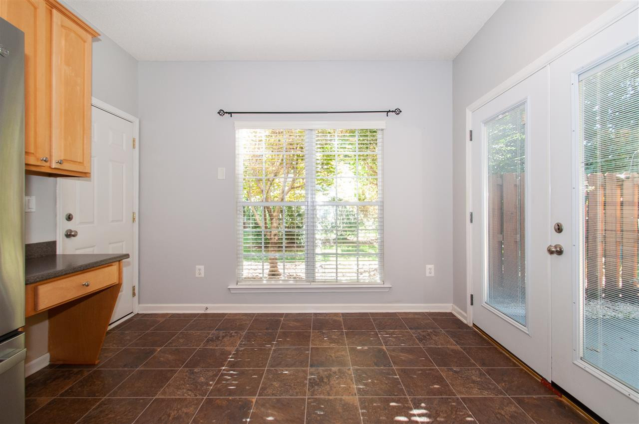 10721 Pendragon Place Raleigh, NC 27614 - Photo 10 of 27 Breakfast Area
