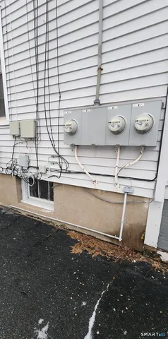 $439,999 | 11 Bidwell Avenue, East Hartford, CT 06108