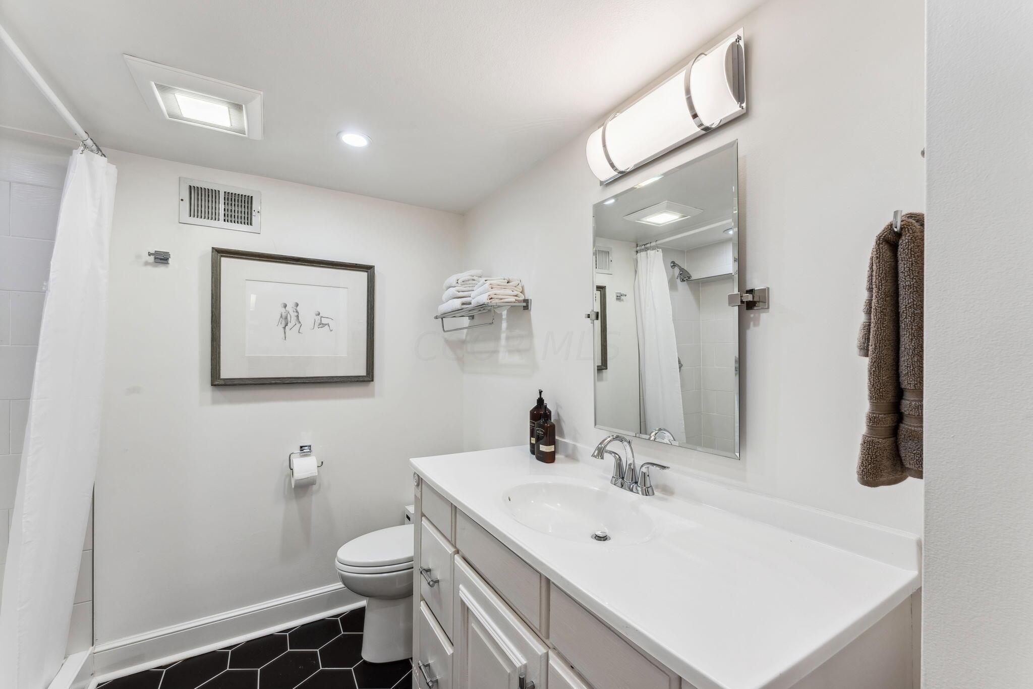 3338 Leighton Road Columbus, OH 43221 - Photo 25 of 41 41-web-or-mls-3338-leighton-rd